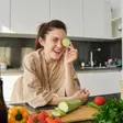 Slăbit sănătos la început de vară: cum să ai mese sățioase fără să numeri calorii